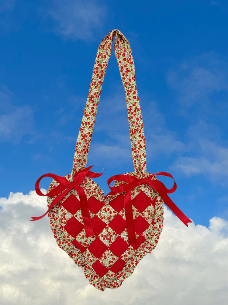 Perfect Picnic Heart Bag